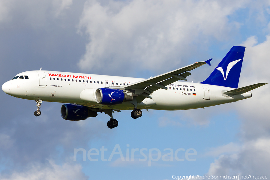 Hamburg Airways Airbus A320-214 (D-AHHF) | Photo 34124
