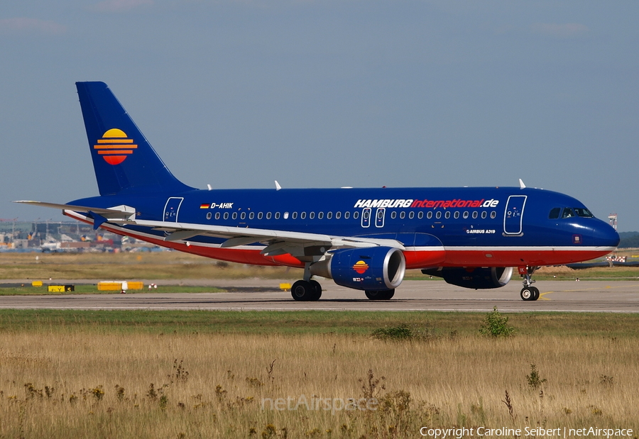 Hamburg International Airbus A319-112 (D-AHIK) | Photo 205062