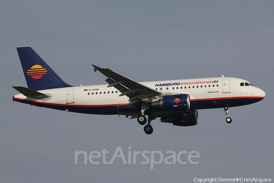 Hamburg International Airbus A319-112 (D-AHIM) | Photo 404434