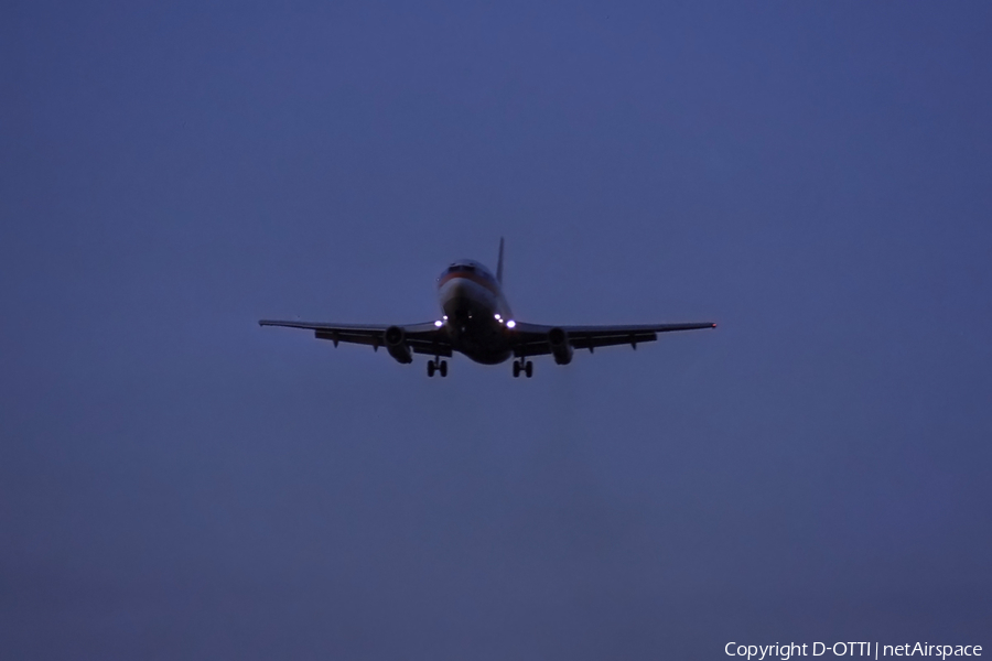 Hapag-Lloyd Boeing 737-2K5Adv (D-AHL*) | Photo 207079