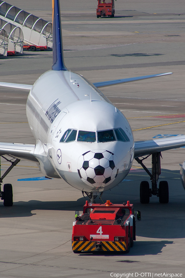Lufthansa Airbus A320-211 (D-AI**) | Photo 278786