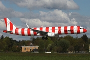 Condor Airbus A321-211 (D-AIAA) at  Hamburg - Fuhlsbuettel (Helmut Schmidt), Germany