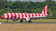 Condor Airbus A321-211 (D-AIAA) at  Hamburg - Fuhlsbuettel (Helmut Schmidt), Germany