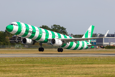 Condor Airbus A321-211 (D-AIAC) at  Hamburg - Fuhlsbuettel (Helmut Schmidt), Germany