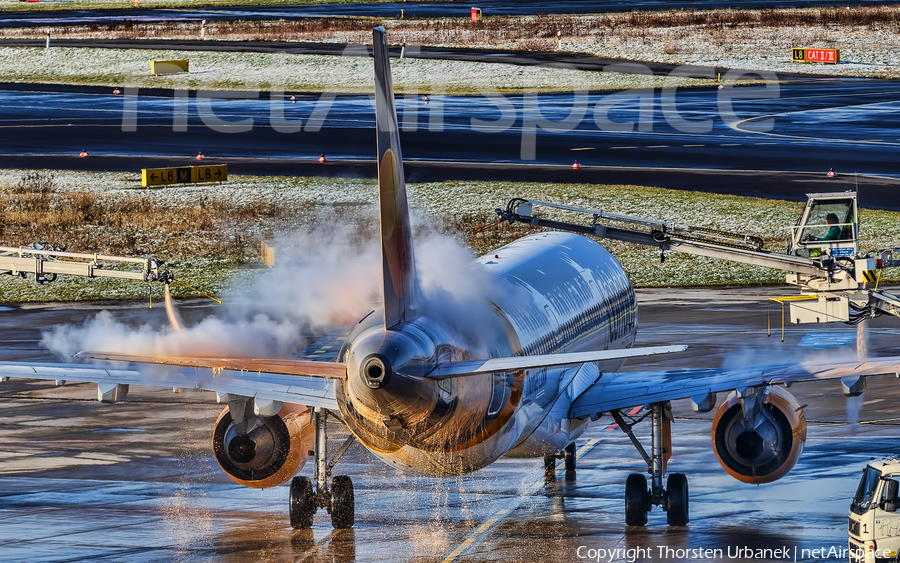 Condor Airbus A321-211 (D-AIAD) | Photo 220160