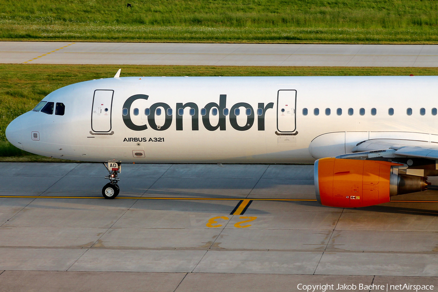 Condor Airbus A321-211 (D-AIAD) | Photo 172403