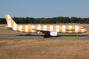 Condor Airbus A321-211 (D-AIAD) at  Hamburg - Fuhlsbuettel (Helmut Schmidt), Germany