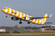 Condor Airbus A321-211 (D-AIAS) at  Hamburg - Fuhlsbuettel (Helmut Schmidt), Germany