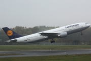 Lufthansa Airbus A300B4-603 (D-AIAT) at  Hamburg - Fuhlsbuettel (Helmut Schmidt), Germany