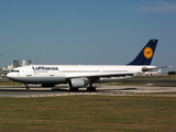 Lufthansa Airbus A300B4-603 (D-AIAT) at  Lisbon - Portela, Portugal