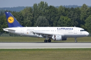 Lufthansa Airbus A319-114 (D-AIBA) at  Munich, Germany