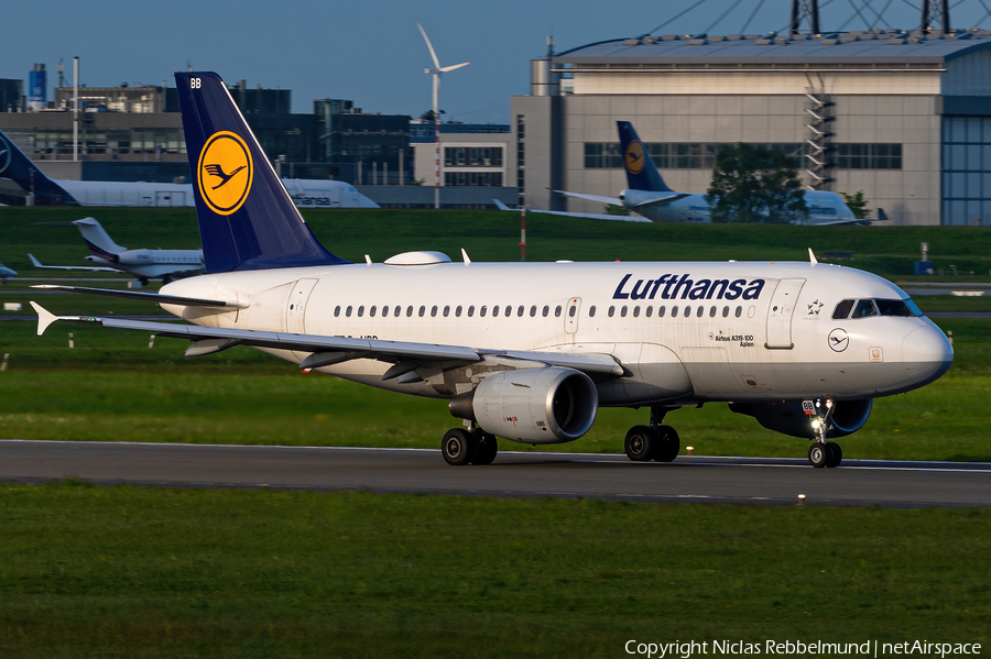 Lufthansa Airbus A319-112 (D-AIBB) | Photo 448723
