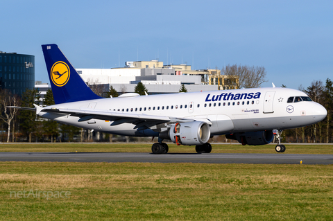 Lufthansa Airbus A319-112 (D-AIBB) at  Hamburg - Fuhlsbuettel (Helmut Schmidt), Germany