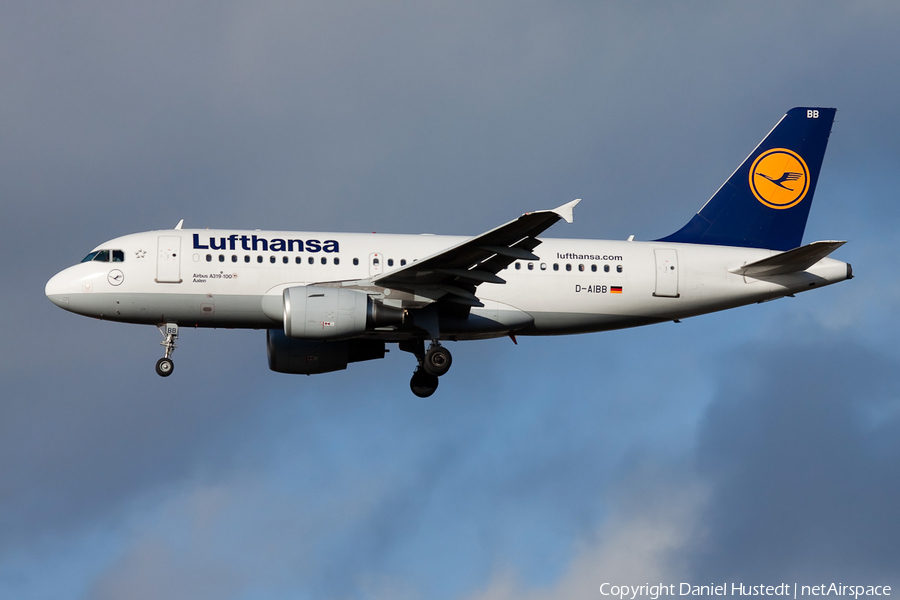 Lufthansa Airbus A319-112 (D-AIBB) | Photo 643916