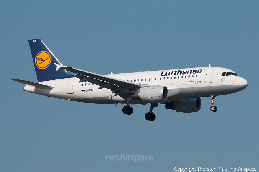 Lufthansa Airbus A319-112 (D-AIBC) | Photo 62120