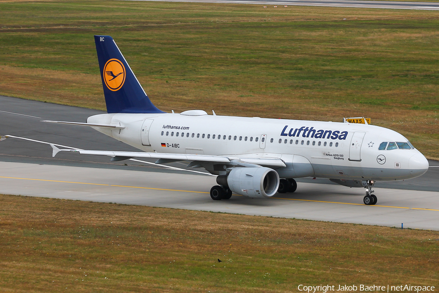 Lufthansa Airbus A319-112 (D-AIBC) | Photo 263669