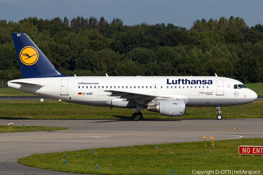 Lufthansa Airbus A319-112 (D-AIBC) | Photo 185358