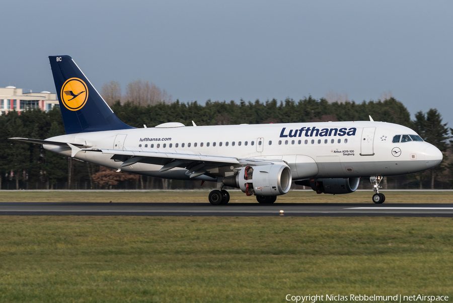 Lufthansa Airbus A319-112 (D-AIBC) | Photo 281767