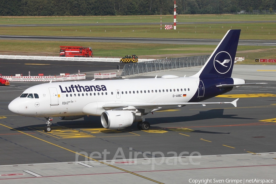 Lufthansa Airbus A319-112 (D-AIBC) | Photo 344558