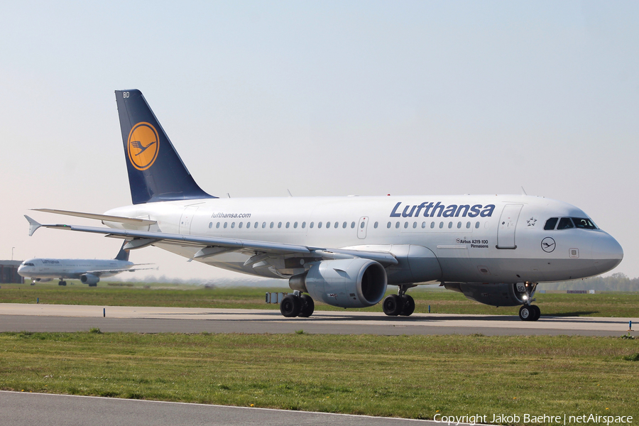 Lufthansa Airbus A319-112 (D-AIBD) | Photo 138681