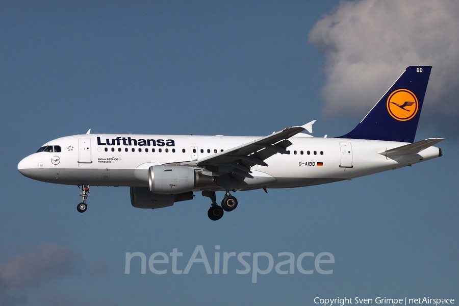 Lufthansa Airbus A319-112 (D-AIBD) | Photo 169797