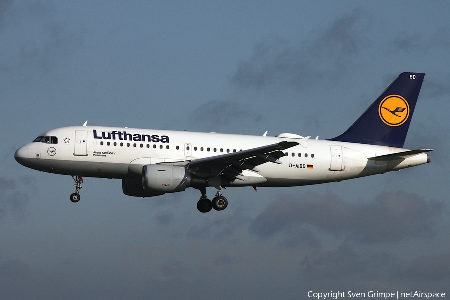 Lufthansa Airbus A319-112 (D-AIBD) | Photo 587829