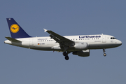 Lufthansa Airbus A319-112 (D-AIBD) at  London - Heathrow, United Kingdom