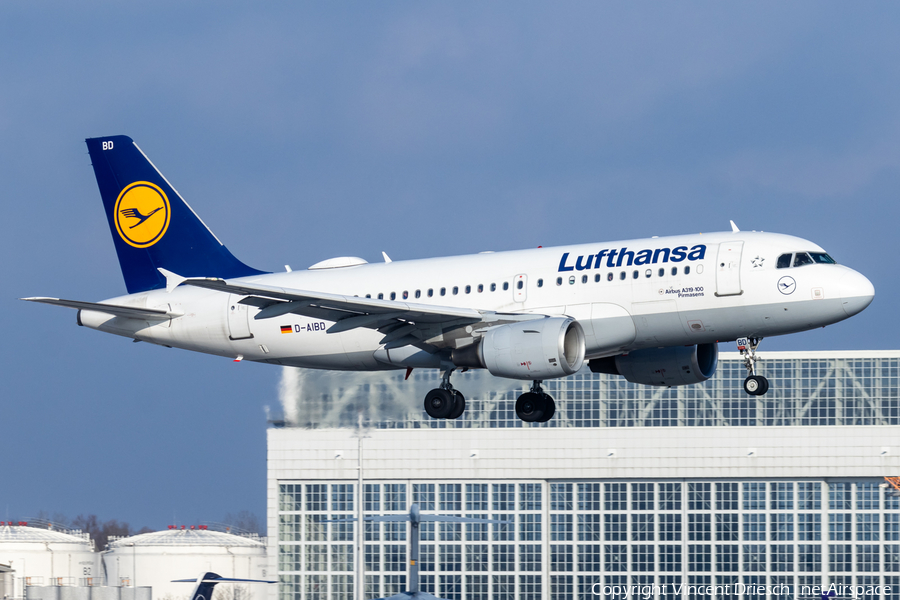 Lufthansa Airbus A319-112 (D-AIBD) | Photo 669780