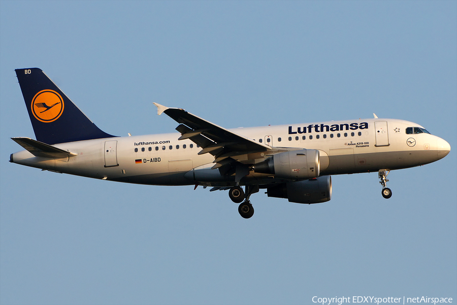 Lufthansa Airbus A319-112 (D-AIBD) | Photo 276105