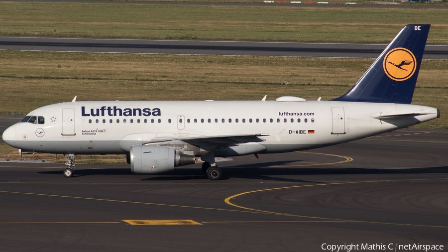 Lufthansa Airbus A319-112 (D-AIBE) | Photo 379479