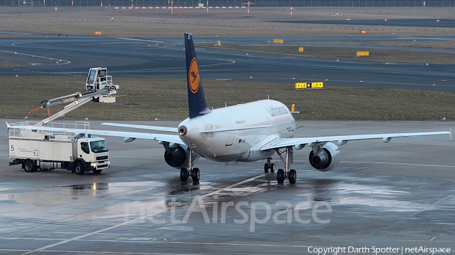 Lufthansa Airbus A319-112 (D-AIBE) | Photo 209500