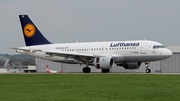 Lufthansa Airbus A319-112 (D-AIBE) at  Dusseldorf - International, Germany