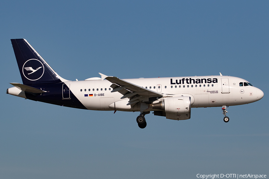 Lufthansa Airbus A319-112 (D-AIBE) | Photo 403295