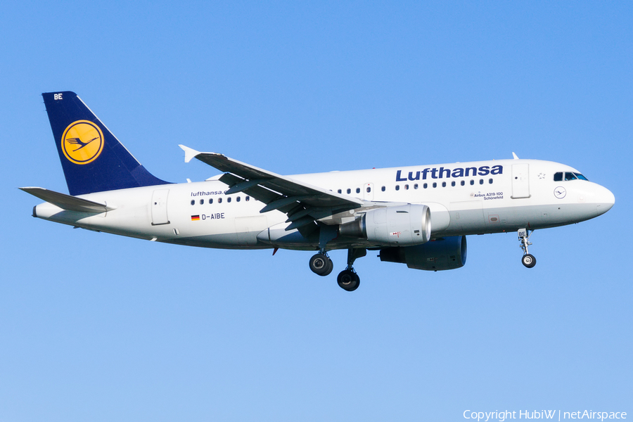 Lufthansa Airbus A319-112 (D-AIBE) | Photo 437274