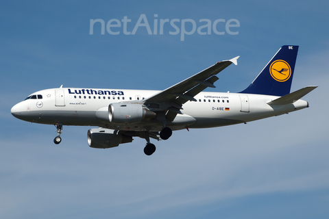 Lufthansa Airbus A319-112 (D-AIBE) at  London - Heathrow, United Kingdom
