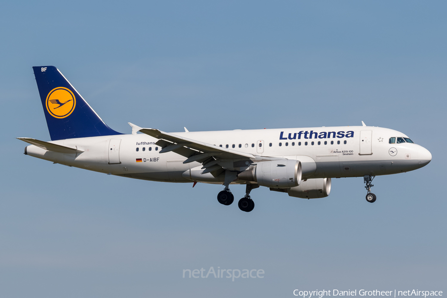 Lufthansa Airbus A319-112 (D-AIBF) | Photo 108855