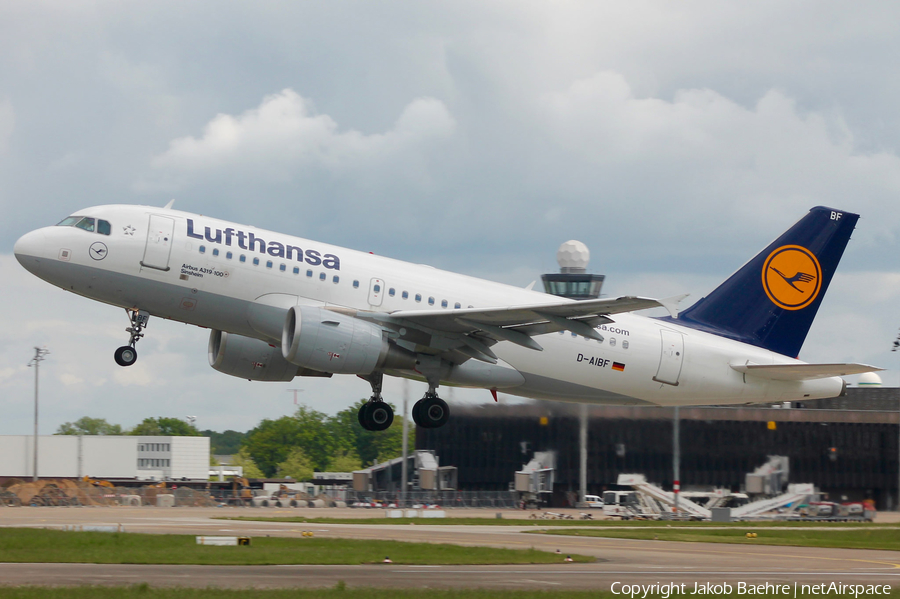 Lufthansa Airbus A319-112 (D-AIBF) | Photo 138580