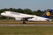 Lufthansa Airbus A319-112 (D-AIBF) at  Hamburg - Fuhlsbuettel (Helmut Schmidt), Germany