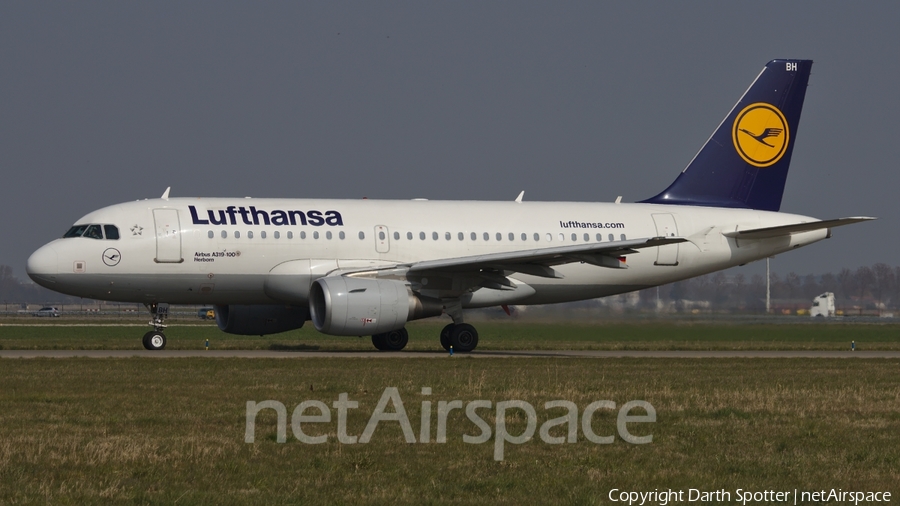 Lufthansa Airbus A319-112 (D-AIBH) | Photo 228003