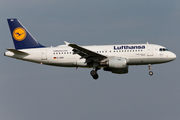 Lufthansa Airbus A319-112 (D-AIBH) at  Amsterdam - Schiphol, Netherlands