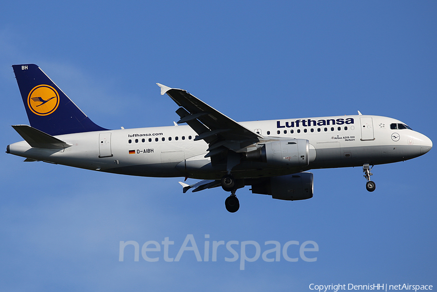 Lufthansa Airbus A319-112 (D-AIBH) | Photo 419132