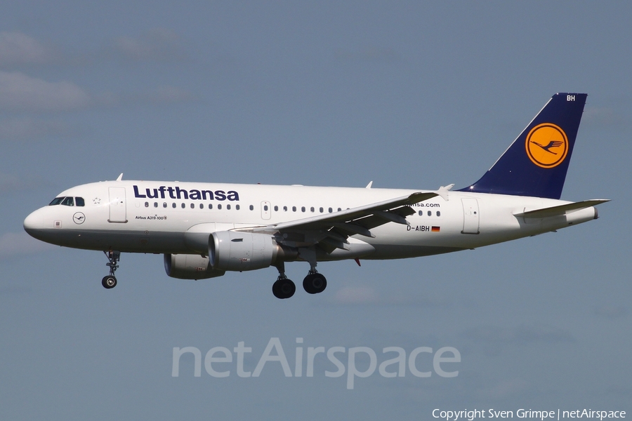 Lufthansa Airbus A319-112 (D-AIBH) | Photo 447631