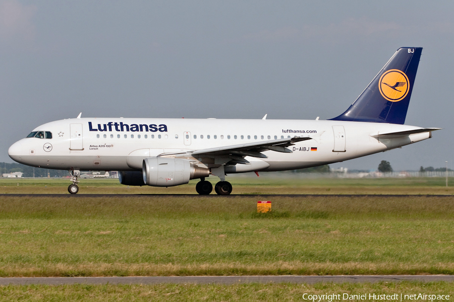 Lufthansa Airbus A319-112 (D-AIBJ) | Photo 492919