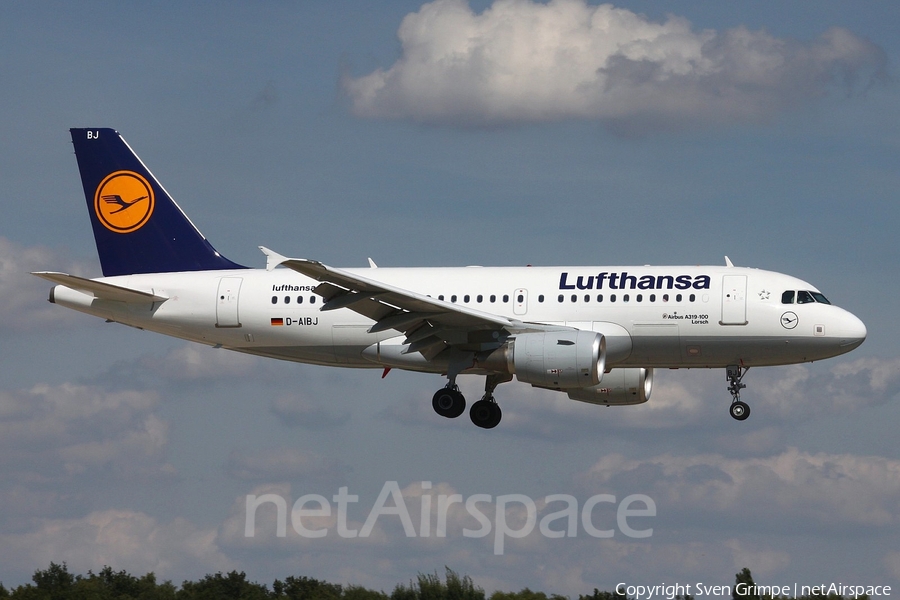 Lufthansa Airbus A319-112 (D-AIBJ) | Photo 37639