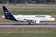 Lufthansa (CityLine) Airbus A319-112 (D-AIBK) at  Dusseldorf - International, Germany