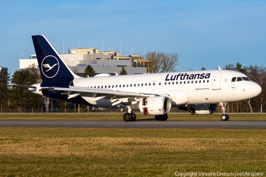 Lufthansa (CityLine) Airbus A319-112 (D-AIBL) | Photo 668817