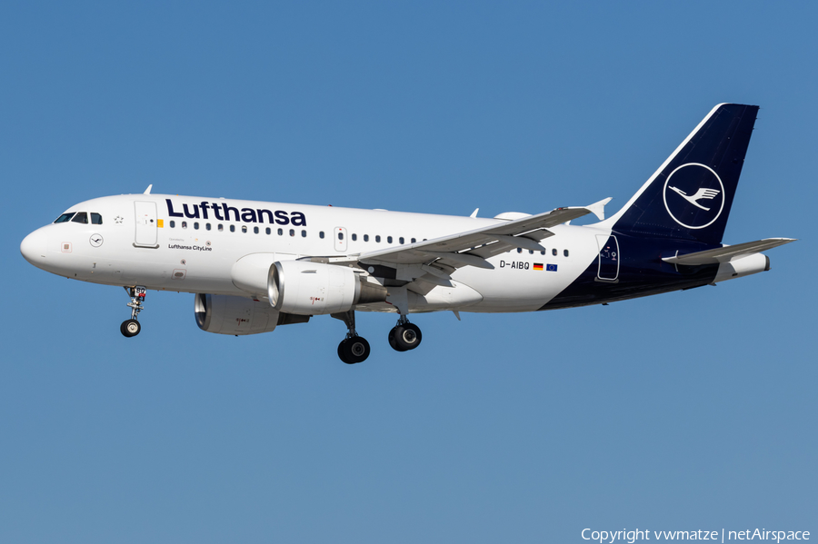 Lufthansa (CityLine) Airbus A319-112 (D-AIBQ) | Photo 681763