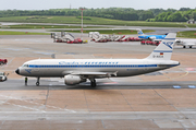 Condor Airbus A320-212 (D-AICA) at  Hamburg - Fuhlsbuettel (Helmut Schmidt), Germany