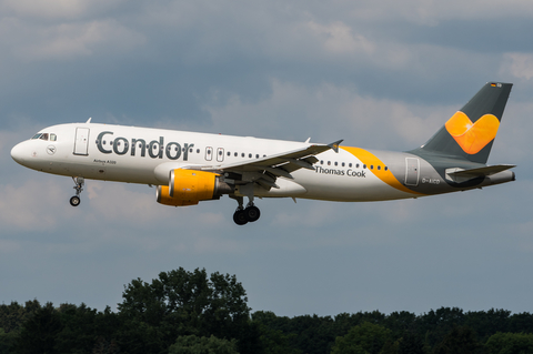 Condor Airbus A320-212 (D-AICD) at  Hamburg - Fuhlsbuettel (Helmut Schmidt), Germany