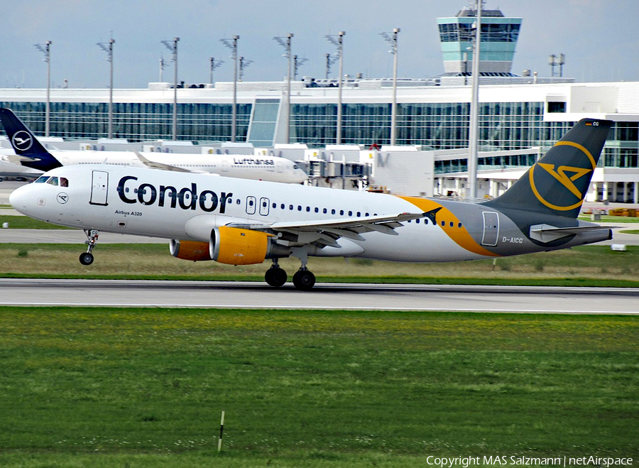 Condor Airbus A320-212 (D-AICG) | Photo 401085
